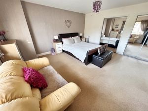 Bedroom- click for photo gallery